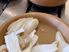 -龍歌自助小火锅(市南金茂湾店)