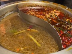 -沸炉重庆老火锅(军事博物馆店)