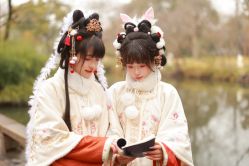 -一揽芳华汉服旗袍体验馆(拙政园店)