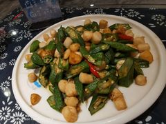 秋葵炒贝丁-旺角小渔村·海肠捞饭开创者(二马路店)