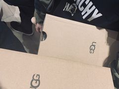 -伦敦比斯特购物村