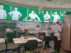 -费大厨辣椒炒肉(黄兴中心广场店)