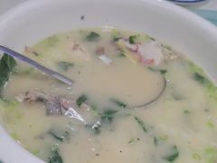 杂鱼小白菜汤-东江海鲜大排档·潮汕菜·砂锅粥