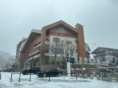 -富龙滑雪场