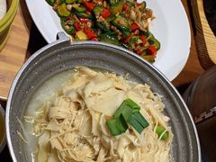 -宴小馆·小海鲜青岛菜(五四广场店)