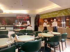 -亮马河饭店翠雅咖啡厅