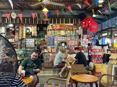 -席娜卡琳火车铁道夜市