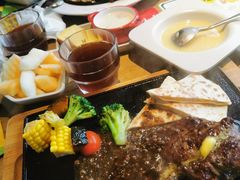 -豪客来牛排(人民东路店)