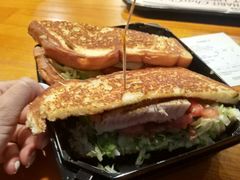 -The Habit Burger Grill 哈比特汉堡(复兴soho店)