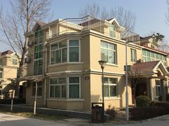 -兴芮温泉度假区