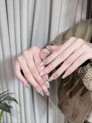 -Pink You美甲洗眉纹绣定制中心