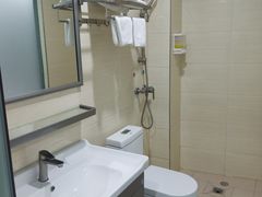 -鑫雅居公寓(广州南站地铁站店)