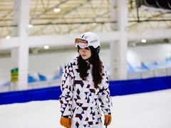 -乔波室内滑雪场