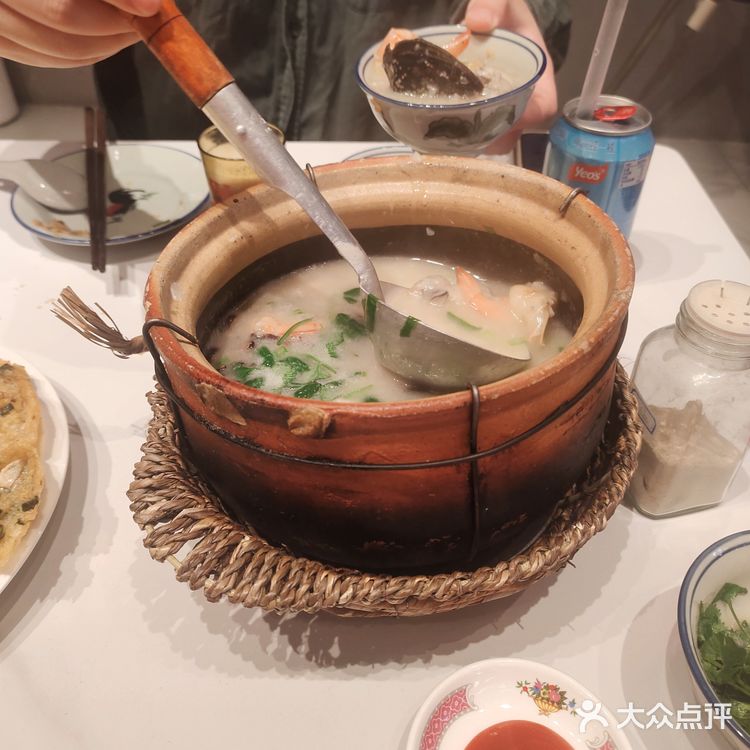 冬日里的暖心砂锅粥