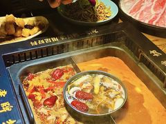 -老牌坊云南鱼豆花火锅(哈西万达店)