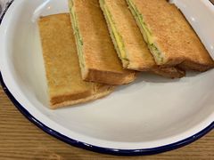 咖椰吐司-HELLO 27 意面·沙拉·帕尼尼