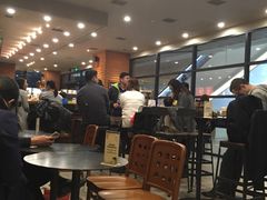 -星巴克(上海虹桥新天地二店)