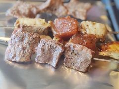 -曼听小寨海鲜烧烤·大连辣炒大王(盖州街店)