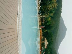 -十万大山布透温泉