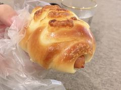 -法桐蛋糕·手作面包(万达公馆店)