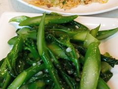 蒜蓉芥蘭-香港新发烧腊茶餐厅(水围店)