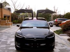 -TESLA 特斯拉(上海太古汇体验店)