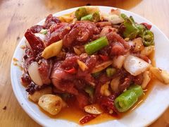 -宏兴烤鱼山庄(宣恩总店)