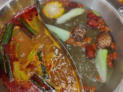 -黔哆哆地摊酸汤火锅(清湖店)