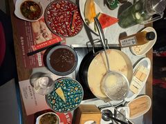 -尚尚仙·酸汤猪手·猪肚鸡火锅(华联万柳购物中心店)