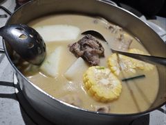 -肥仔文澳门猪骨煲(南京西路店)