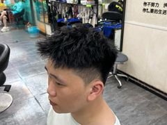 -鸿通城购物中心