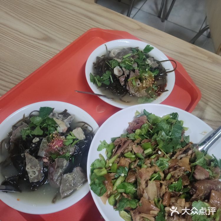 老王烧饼加肘子