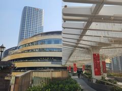-瑞虹新天地月亮湾