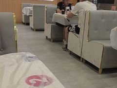 -江城燕子大排档(江汉路步行街店)