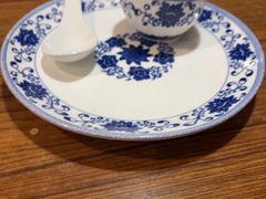-方国老头包子·39年威海本地老字号•小船海鲜疙瘩汤
