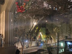 -穹六人间 people 6(岳阳路店)