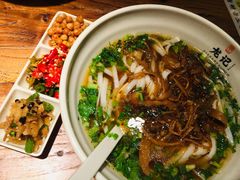 -湘人龙记老长沙米粉(鸟巢店)