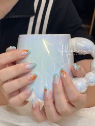 -花岐款式专研健康美甲沙龙