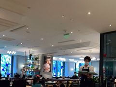 -港丽餐厅(高德置地店)