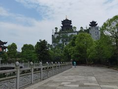 -龙天小镇