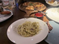 -卡普里披萨·牛扒·下午茶