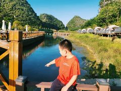 -高荡千年布依古寨旅游景区