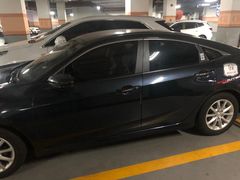 -绿洲中环中心-停车场