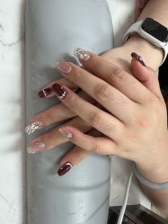 -尤米一站式美甲美睫