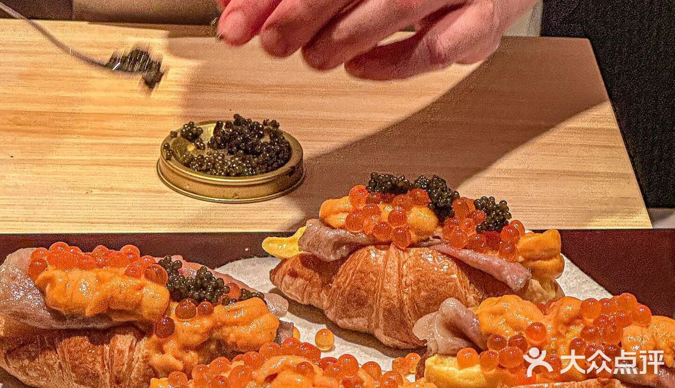 为和牛海胆可颂而来‼️不愧是日料天花板🔥