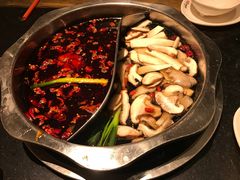 红油锅底微辣-纸盐河码头火锅(十八梯店)
