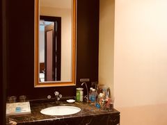 -大连长城大饭店(西安路地铁站店)