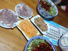 -伊穆祥牛肉面总店·清真