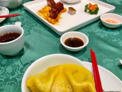 鱼翅灌汤饺-誉八仙粤菜(万象天地店)
