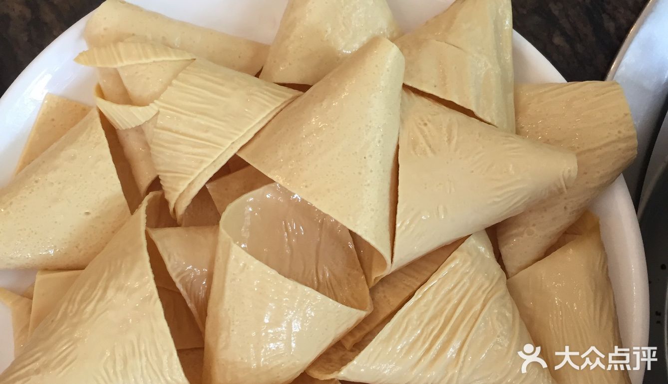 到店外面看到外面环境真的不是很想去，到了店内环境也不咋